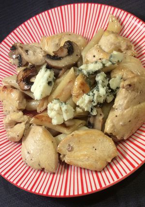 Une photo de Penne Regate au poulet et Roquefort