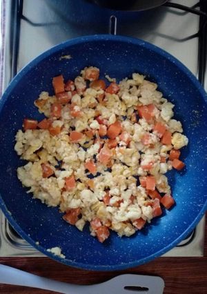 Una foto de Huevos revueltos con zanahoria