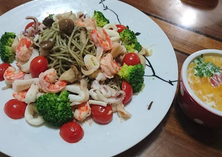 墨魚海鮮義大利麵&南瓜海鮮火腿濃湯
