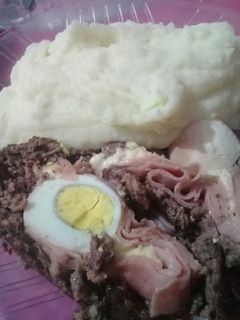 Una foto de "Pan"de carne relleno c/puré
