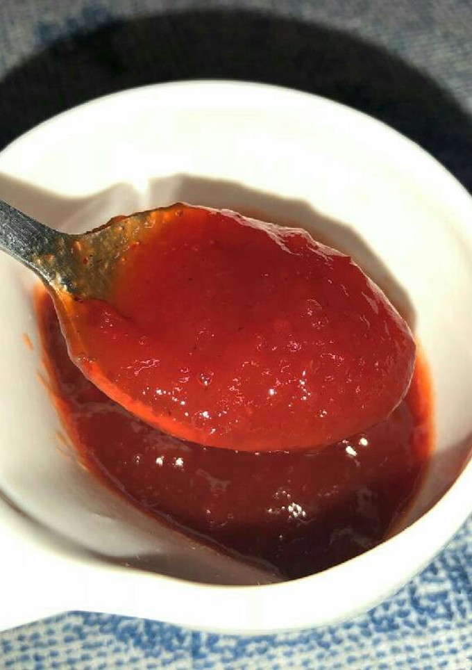 Una foto de Mermelada de pimientos rojos