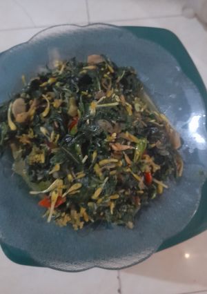 Foto resep Tumis Bunga Pepaya dan Daun Singkong