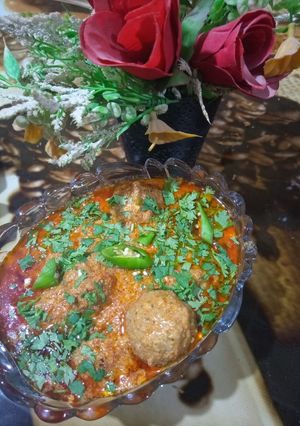 A picture of Koftey ka salan.