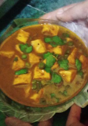 मटर पनीर (matar paneer recipe in Hindi) रेसिपी मुख्य फोटो