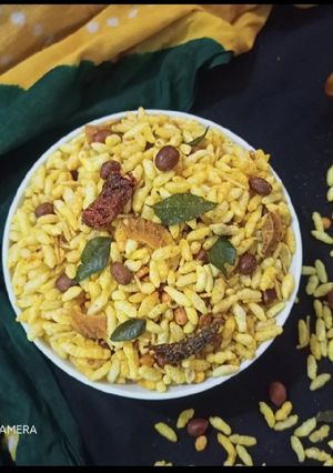 A picture of Murmura Chivda (Puffed Rice Snack).