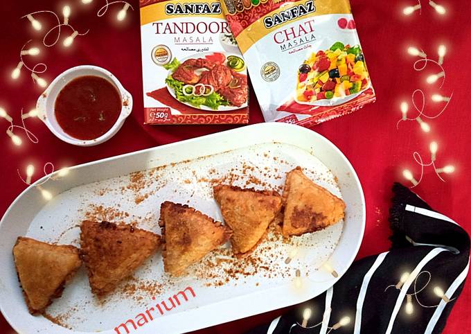 Recipe of Homemade Triangle chicken puff samosa