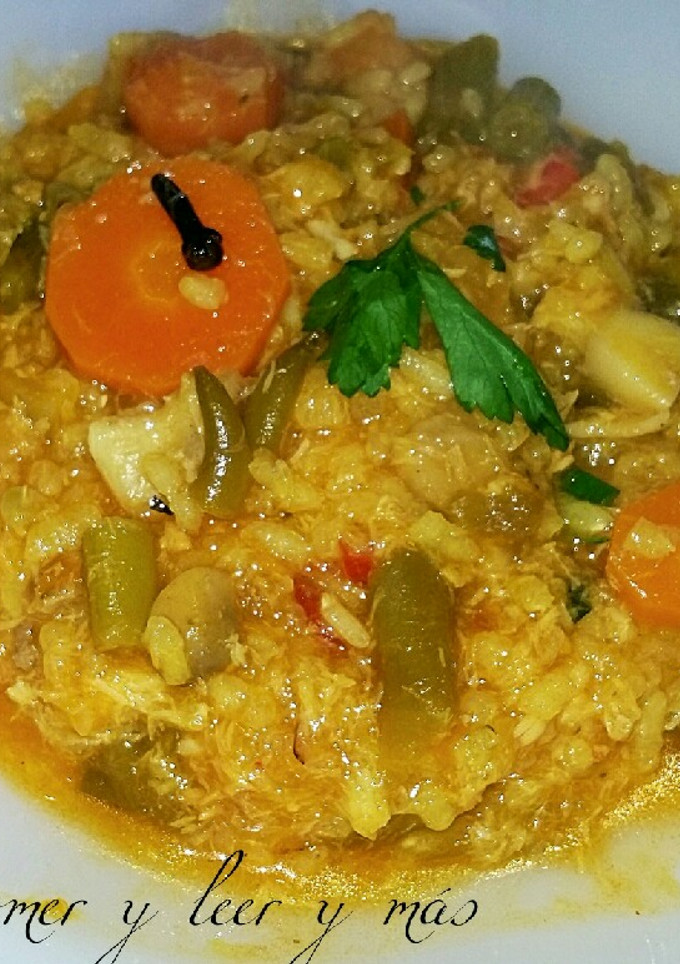 Una foto de Arroz vegetariano de la huerta