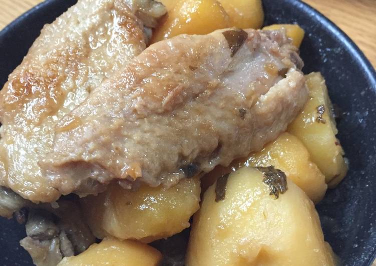 Step-by-Step Guide to Prepare Speedy Chicken wing tip and Potato Stew