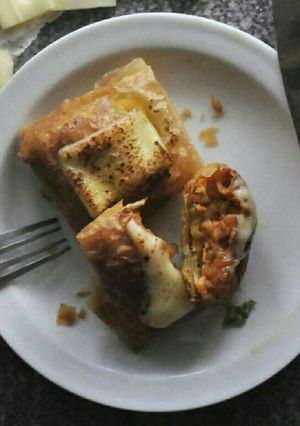 A picture of Martabak samyang.