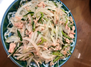 涼拌洋蔥鮪魚沙拉 的食譜成品照片