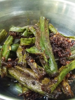 வெண்டைக்காய் மிளகு பிரட்டல் செய்முறை முக்கிய புகைப்படம்