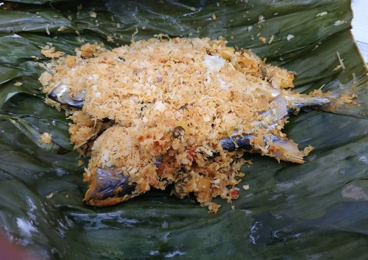 Pepes ikan kelapa