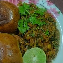 A picture of Pav Bhaji.