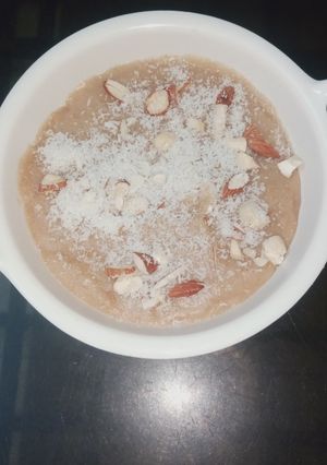 आटे का हलवा(aate ka halwa recipe in hindi) रेसिपी मुख्य फोटो