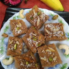 A picture of Banana Barfi.