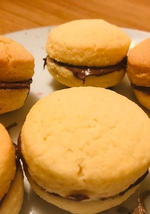 Una foto de Alfajores de nutella