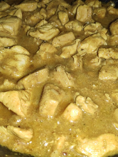 Una foto de Pollo al curry