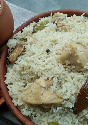 A picture of White Chicken Pulao🍲.