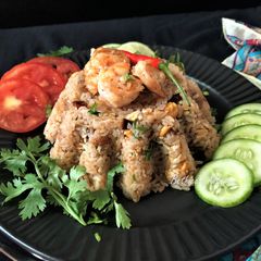 A picture of Khao Pad Goong (Thai Prawn Fried Rice).
