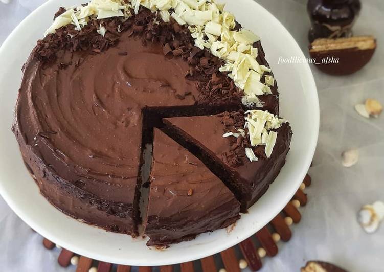 How to Make Any-night-of-the-week Chocolate Truffle Cake