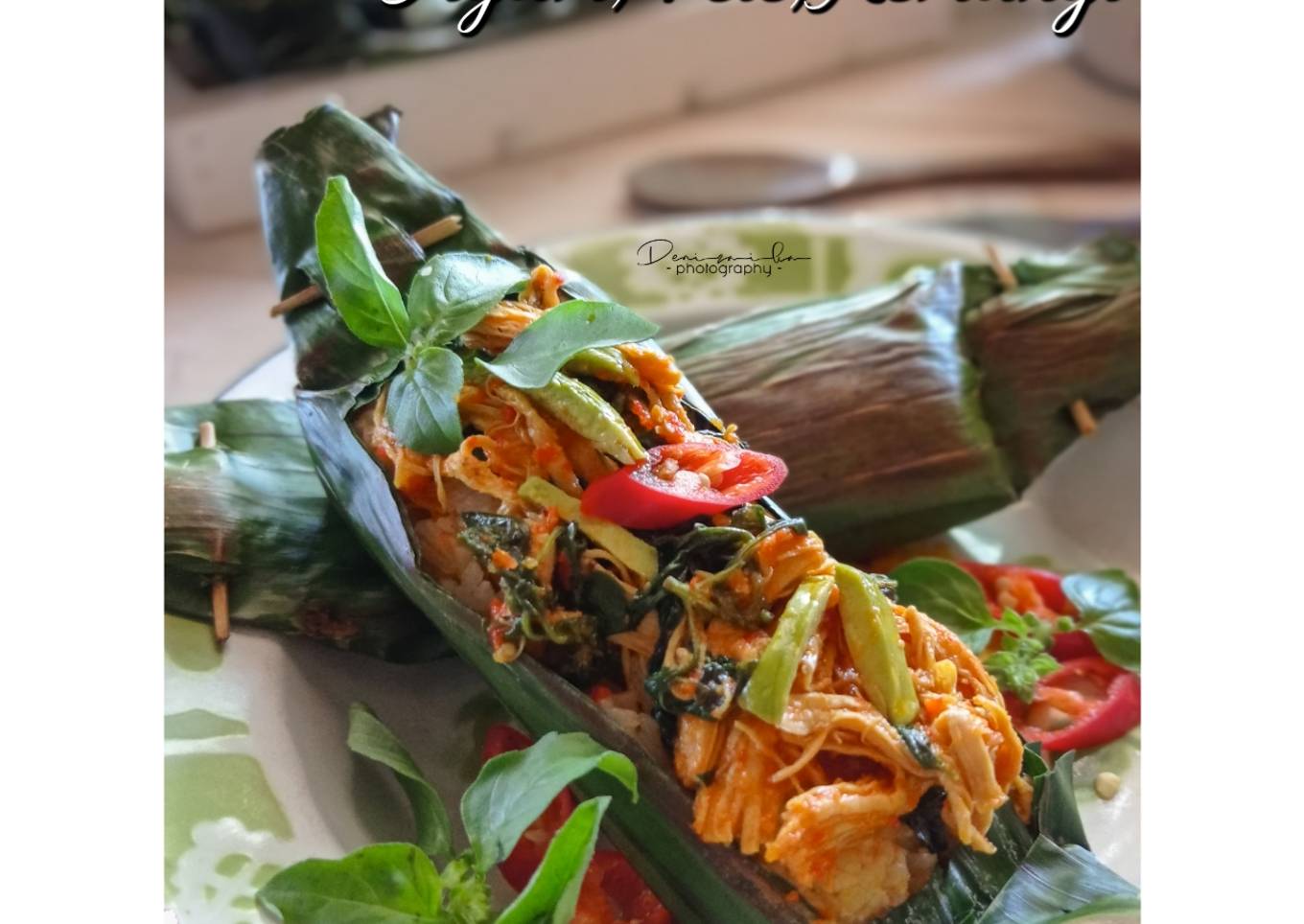 Nasi Bakar Ayam, Pete, kemangi