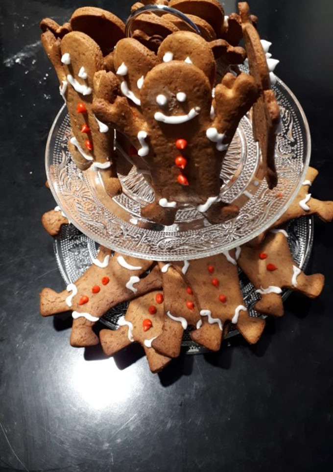 Foto principal de Gingerbread Man Cookies (Galletas de hombre de jengibre)