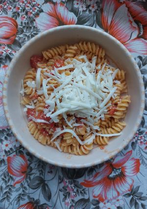 Foto di Pasta,pomodori e ricotta