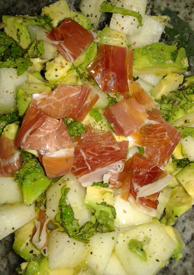 Una foto de Ensalada de melón con jamón