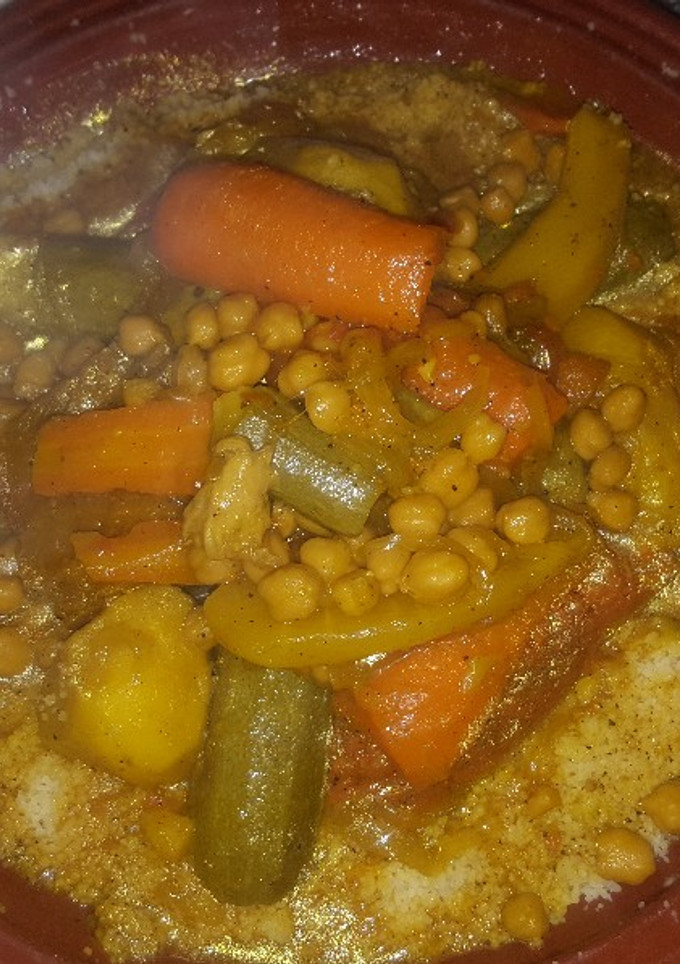 صورة لوصفة كسكسو تايجي بنييين 👧😋