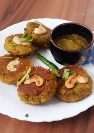 A picture of Dried peas kebabs.