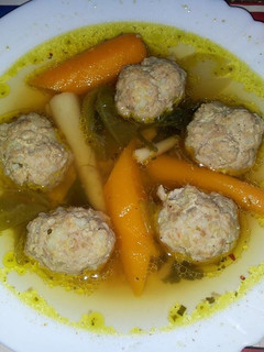 Húsgombóc leves recept fotója