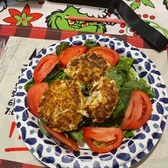 A picture of Crab cakes.