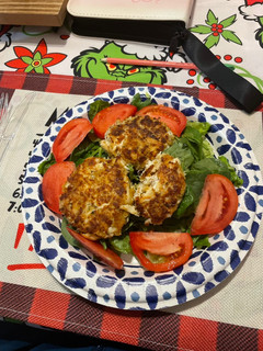 A picture of Crab cakes.