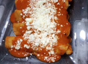 Una foto de Enfrijoladas al guajillo las Correa