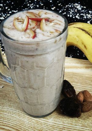A picture of Oats Banana Smoothie.