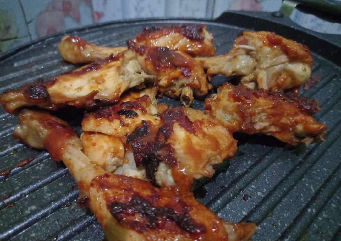 47. Ayam barbeque grill pan