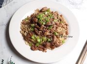 Gambar taburan mie gacoan