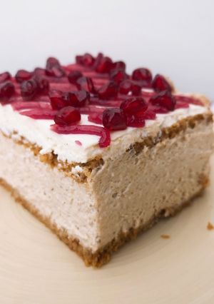 Gránátalmás gesztenyetorta /liszt helyett dióval/ recept fotója