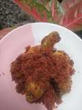 Ayam srundeng kelapa rempah