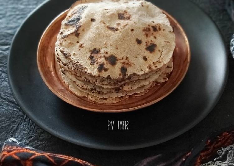 Recipe of Any-night-of-the-week Nutritious Sorghum Bottle Gourd Roti Lauki Jowar Bhakri