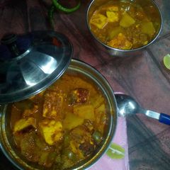 A picture of Paneer sabzi curry.