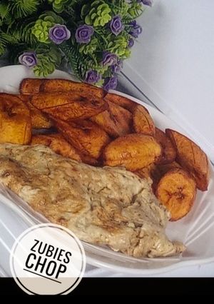 A picture of Fried plantain and egg.