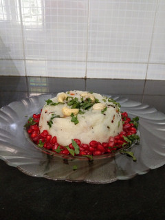 ઉપમા (Upma Recipe In Gujarati) રેસીપી મુખ્ય ફોટો