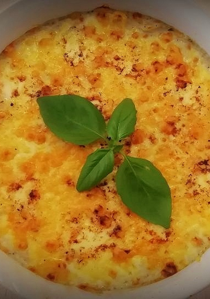 Una foto de Lasaña de pollo, champiñones y alcachofas