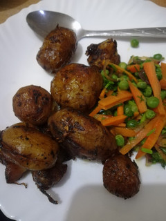 A picture of Baked jacket potatoes.