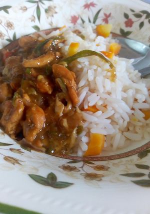 A picture of Shredded teriyaki chicken sauce.