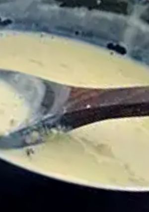A picture of Khajur Custard.