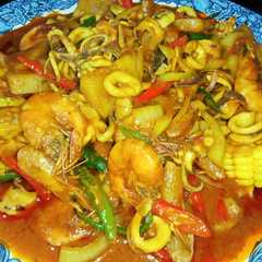 Cumi Udang Asam Manis Pedas (Seafood Saus Padang)-レシピのメイン写真