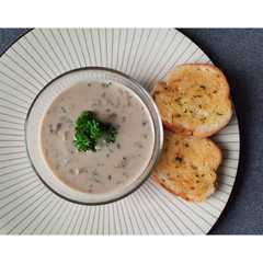 A picture of Mushroom Cream Soup.