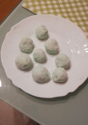 Foto di Tartufi cocco e menta senza cottura